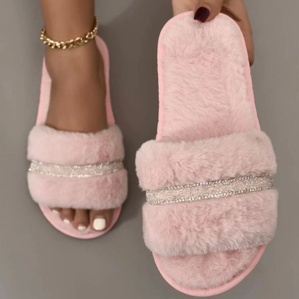 Pink slippers - Picture 1 of 1